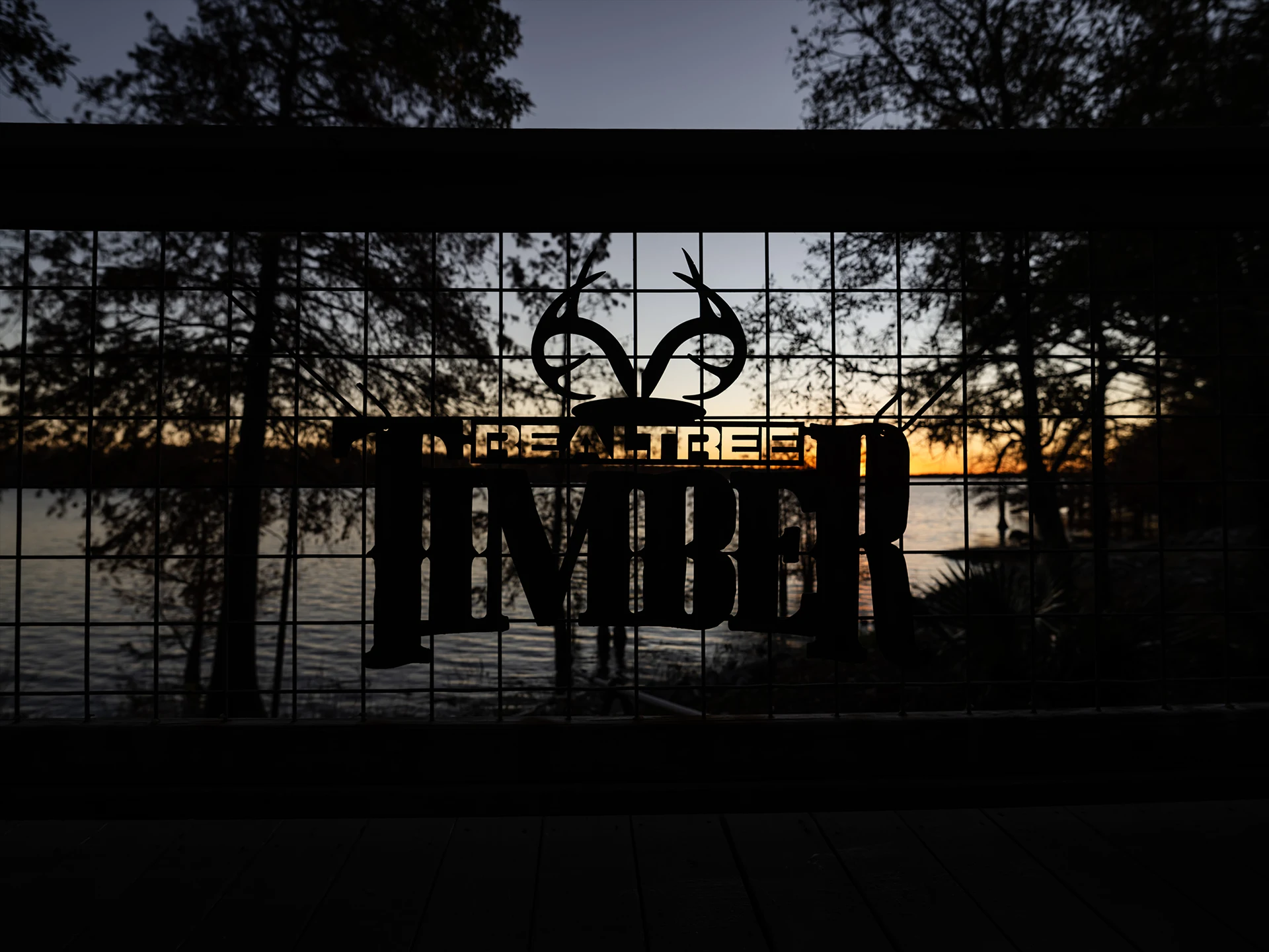 Realtree timber gate